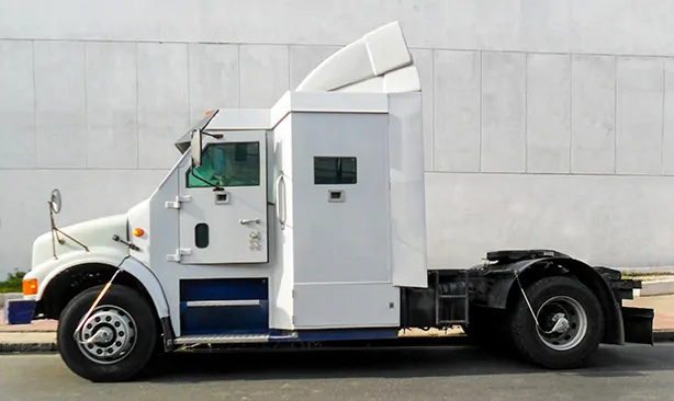 Camión blindado para transporte de mercancías valiosas y sensibles